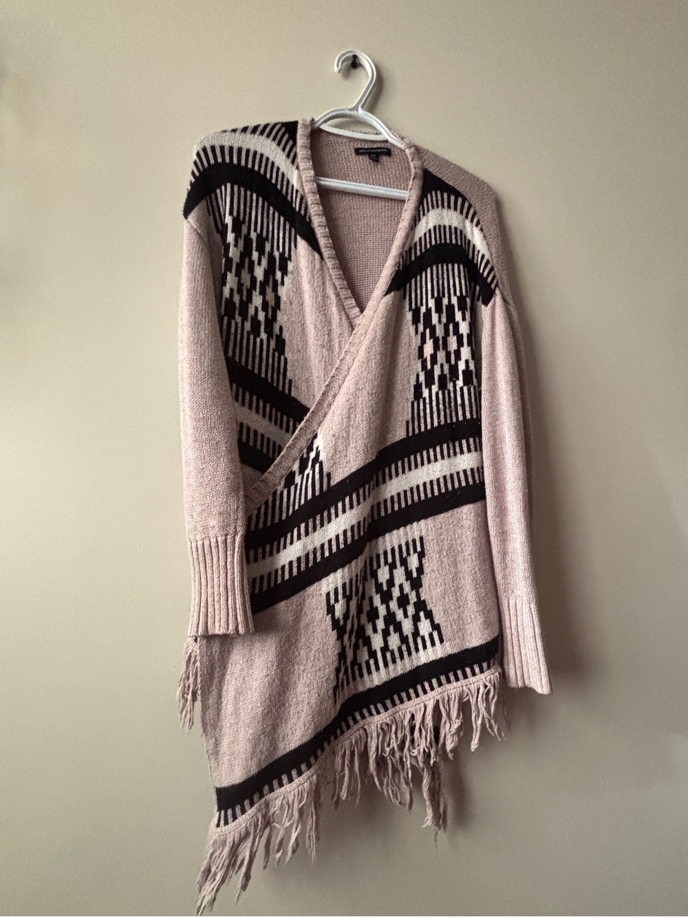 AMERICAN EAGLE OUTFITTERS Cardigan Long Sleeve Cream Colour & Black